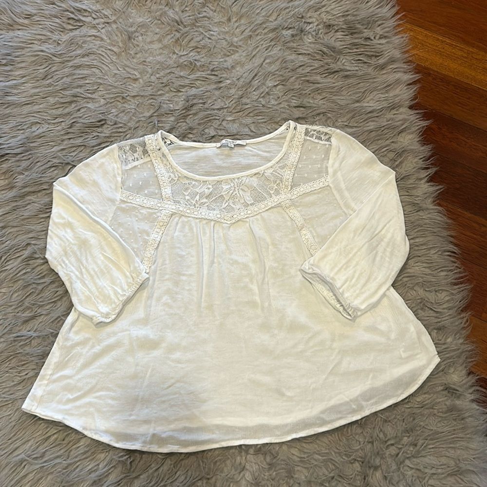 Miss me women’s white lace soft rayon‎ flowy long sleeve shirt